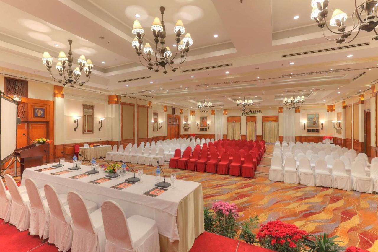Radisson Hotel Katmandu Dış mekan fotoğraf
