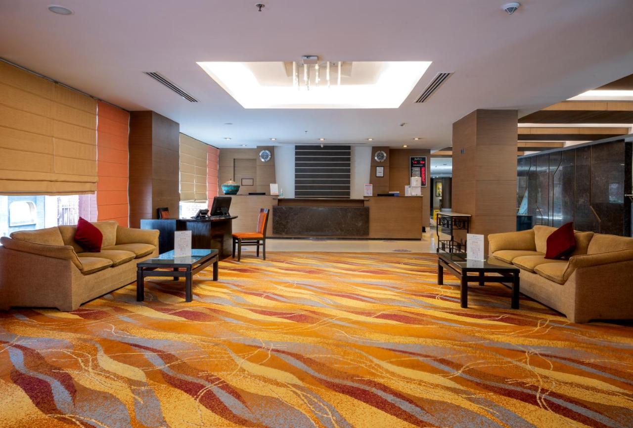 Radisson Hotel Katmandu Dış mekan fotoğraf