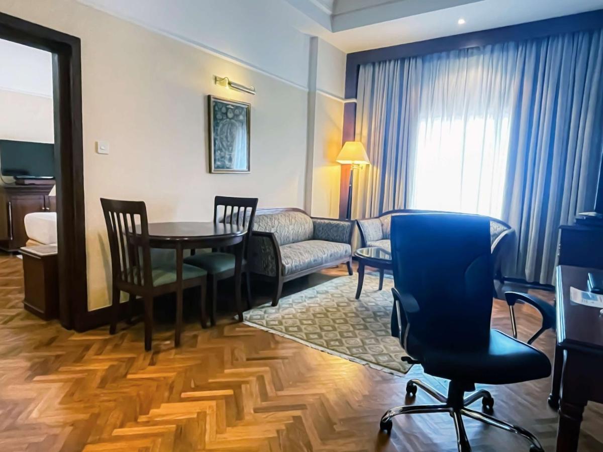 Radisson Hotel Katmandu Dış mekan fotoğraf