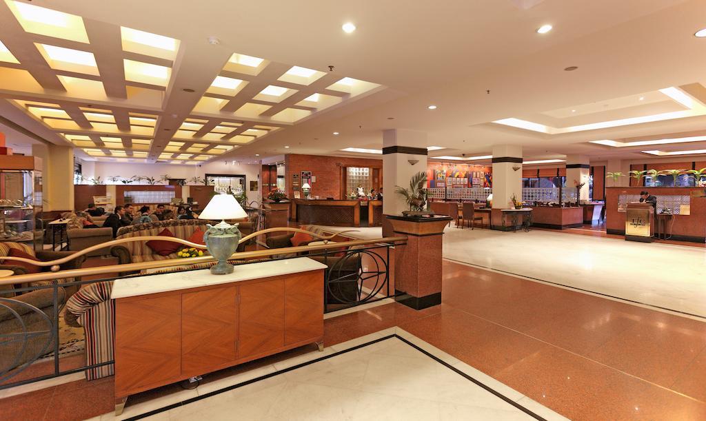Radisson Hotel Katmandu Dış mekan fotoğraf